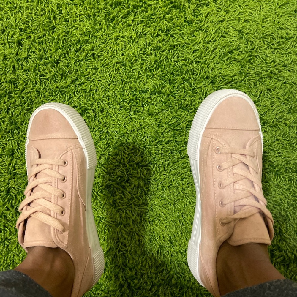 Pink H&M suede shoes